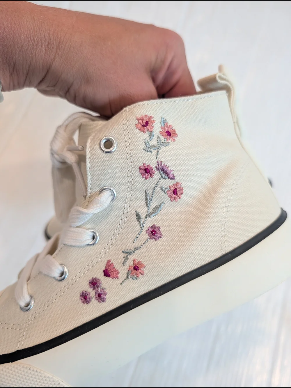 CHILDREN'S PLACE Kids High-Top Sneakers Cream with Pink Embroidered Flowers Sz 2